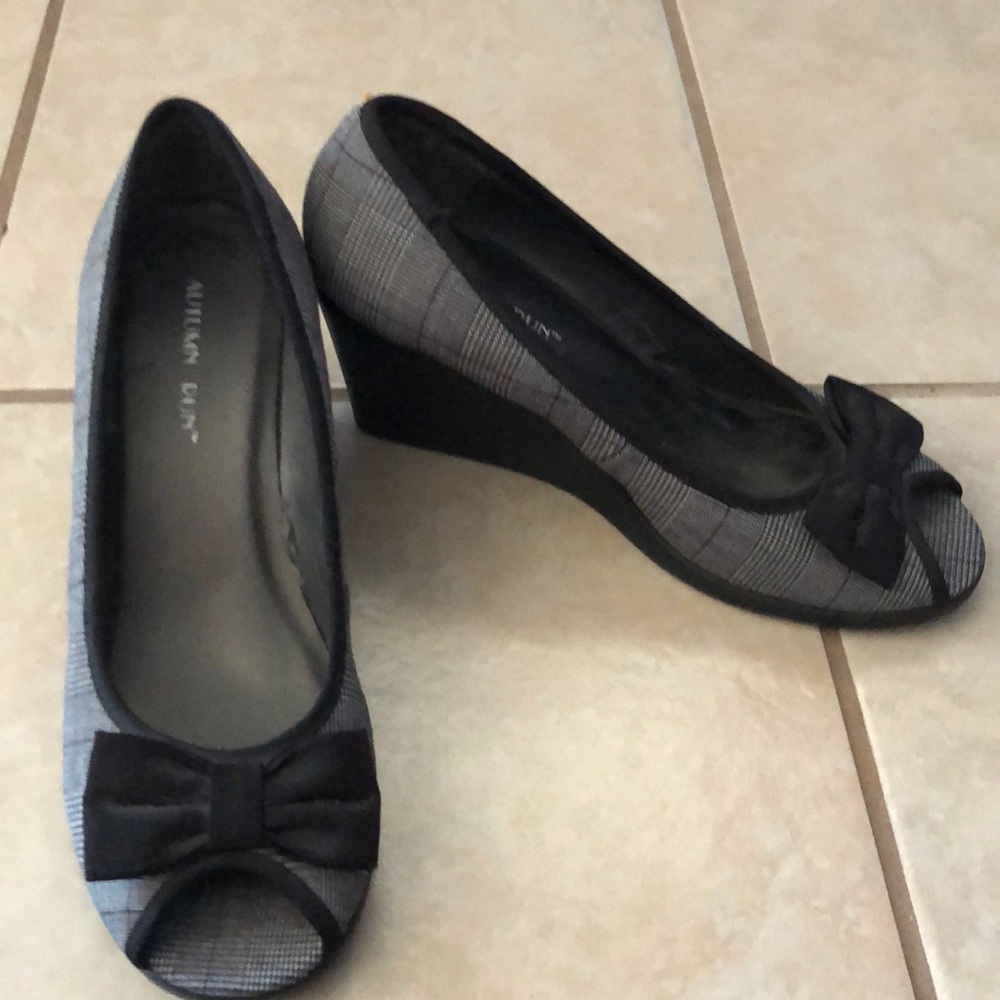 Black and Gray Plaid Wedges